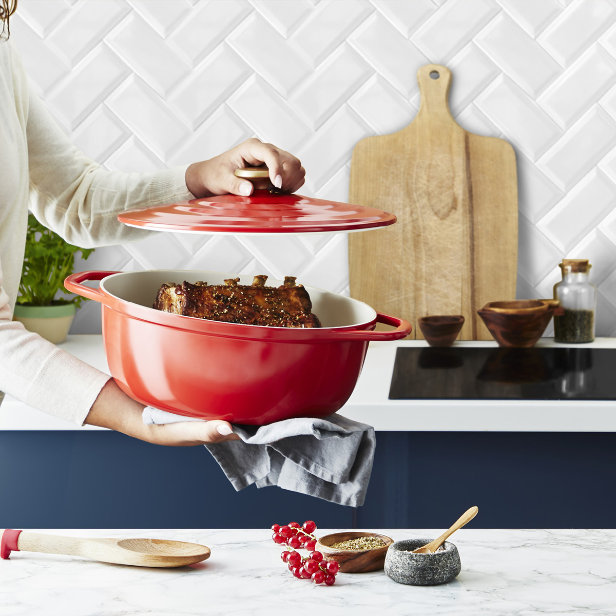 Air Oval Gryta 30 cm Röd