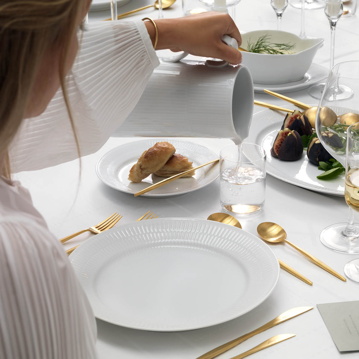 White Fluted Såsskål 55 cl