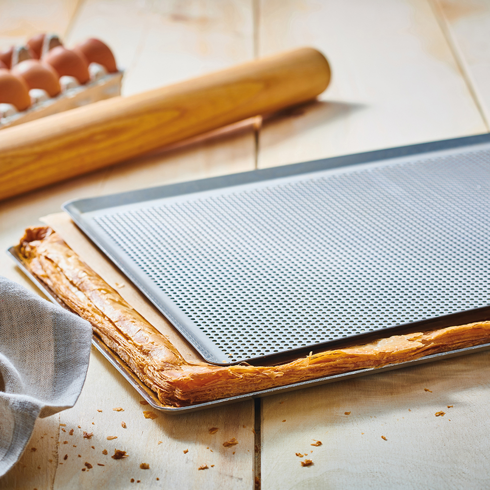 Bakplåt Perforerad 40x30 cm