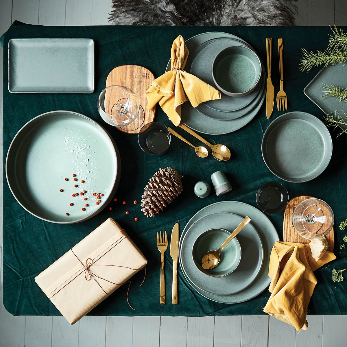 Raw Tallrik rektangulär 31,5x20 cm Northern Green