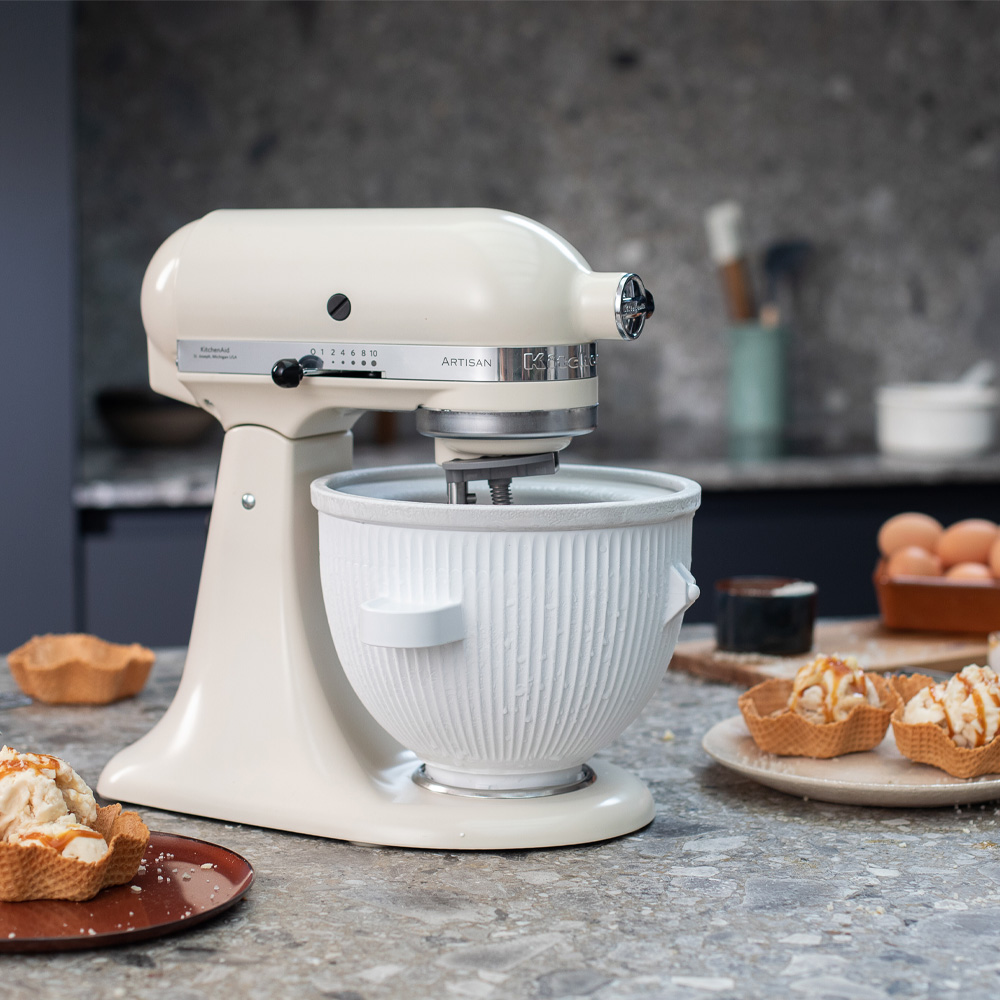 KitchenAid Artisan K&ouml;ksmaskin 5KSM125 4,8 L Creme