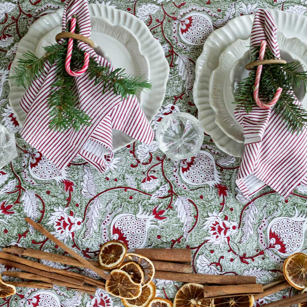 Pomegranate Bordsduk Bomull 170x270 cm