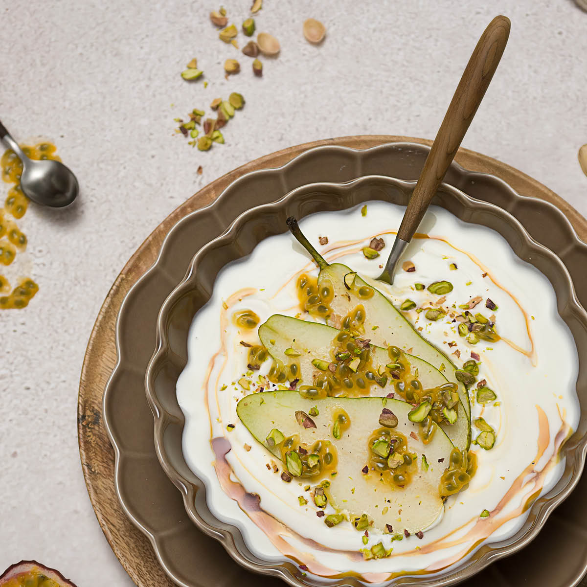 Trevare Dukningstallrik Mangoträ 32 cm Brun