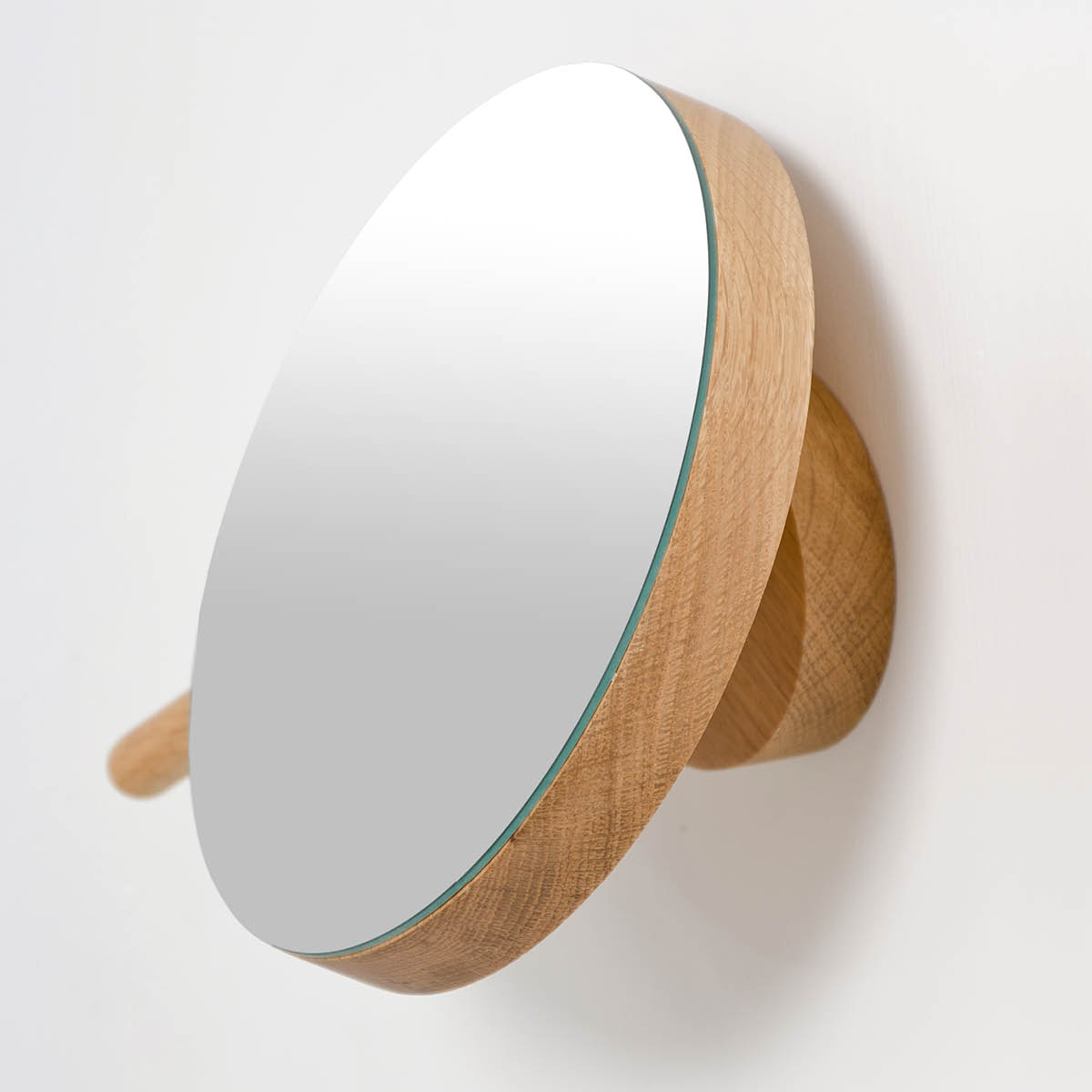 Magnify Mirror Förstorande Väggspegel 18 cm Ek