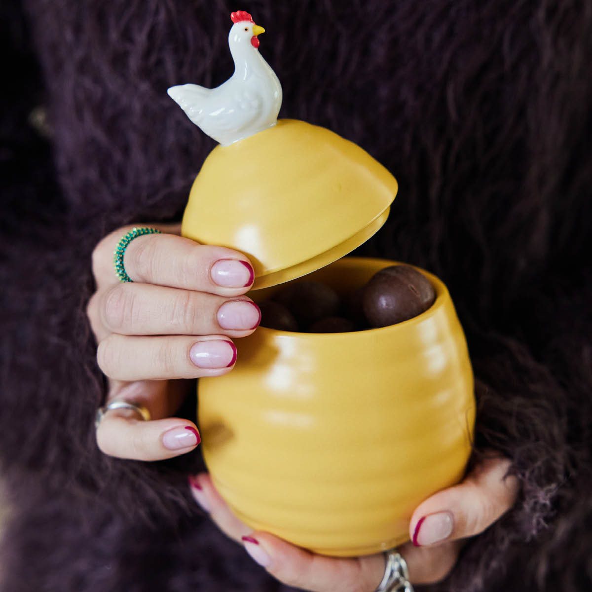 Ellen Hönburk med lock 11 cm Gul