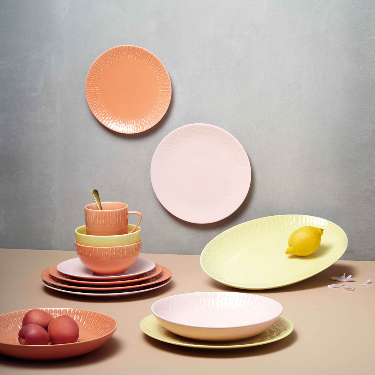 Confetti Tallrik 24 cm Aprikos