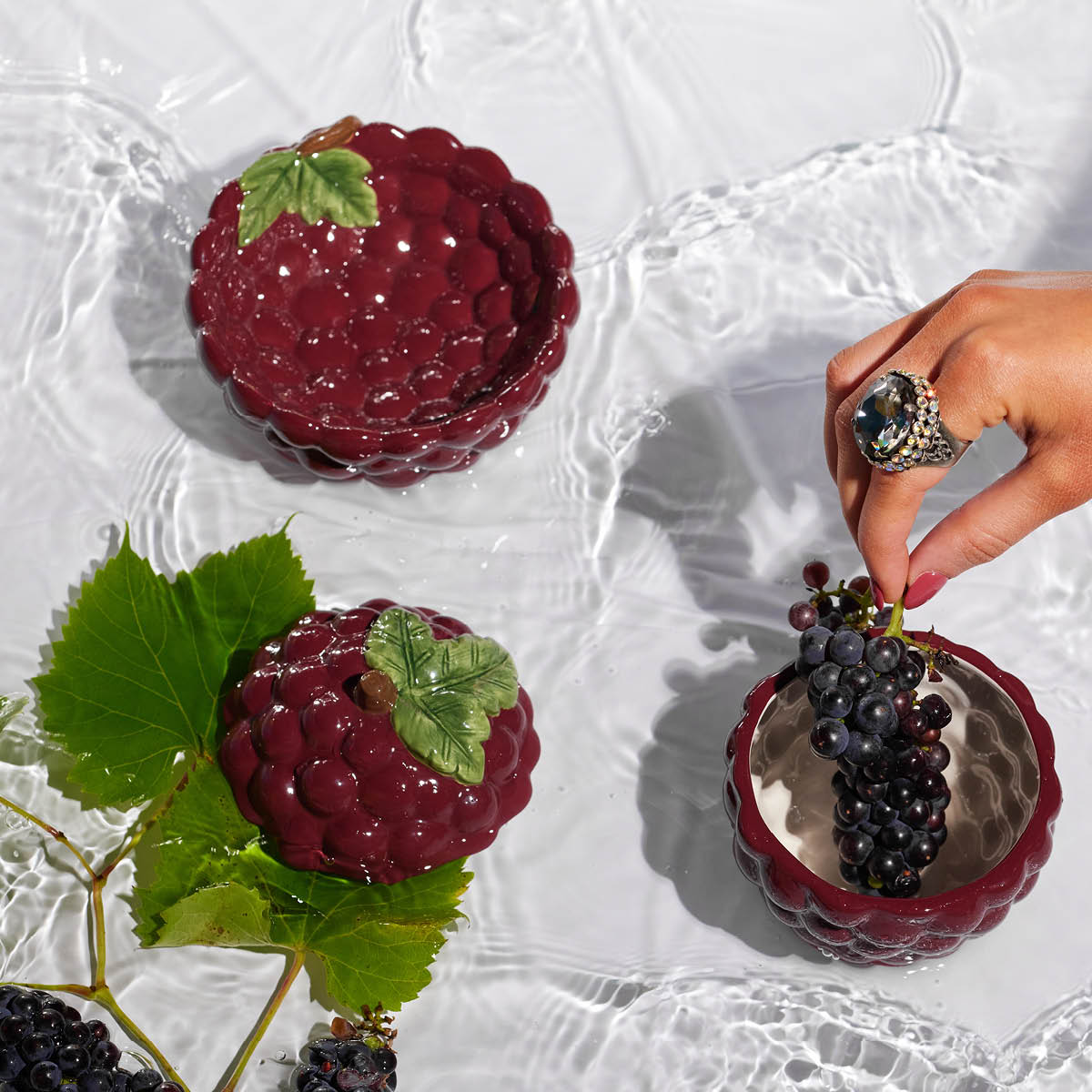 Grape Skål 13 cm Vinröd