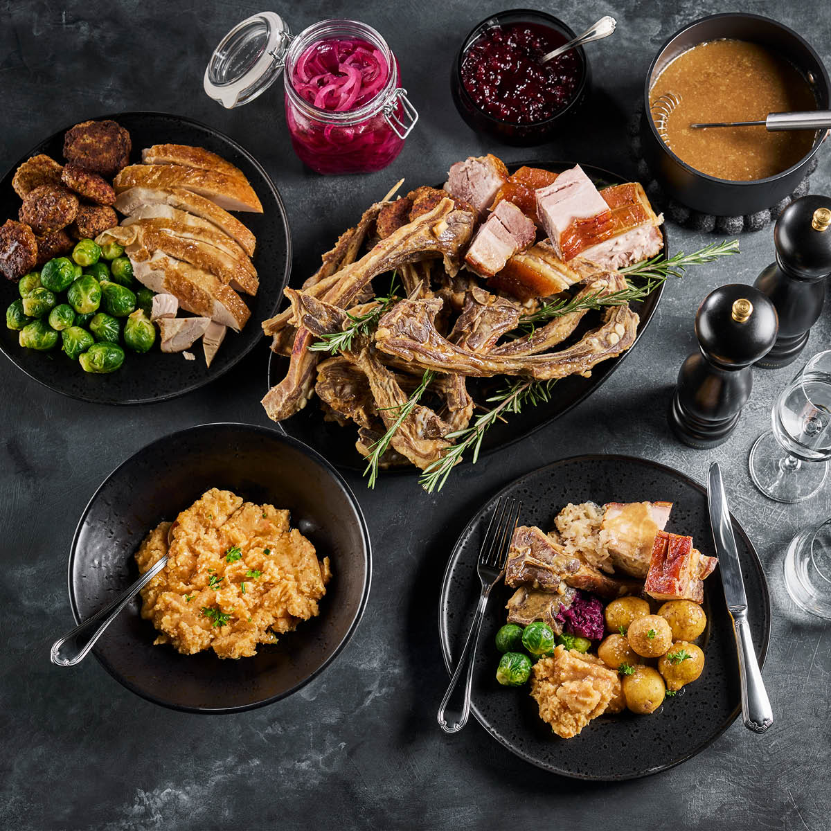 Black Satin Serveringsskål 26 cm Svart