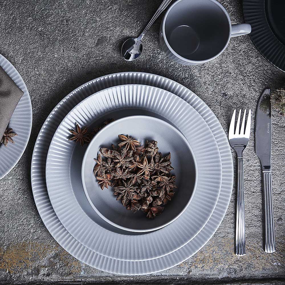 Groovy Sopptallrik 23 cm Grå