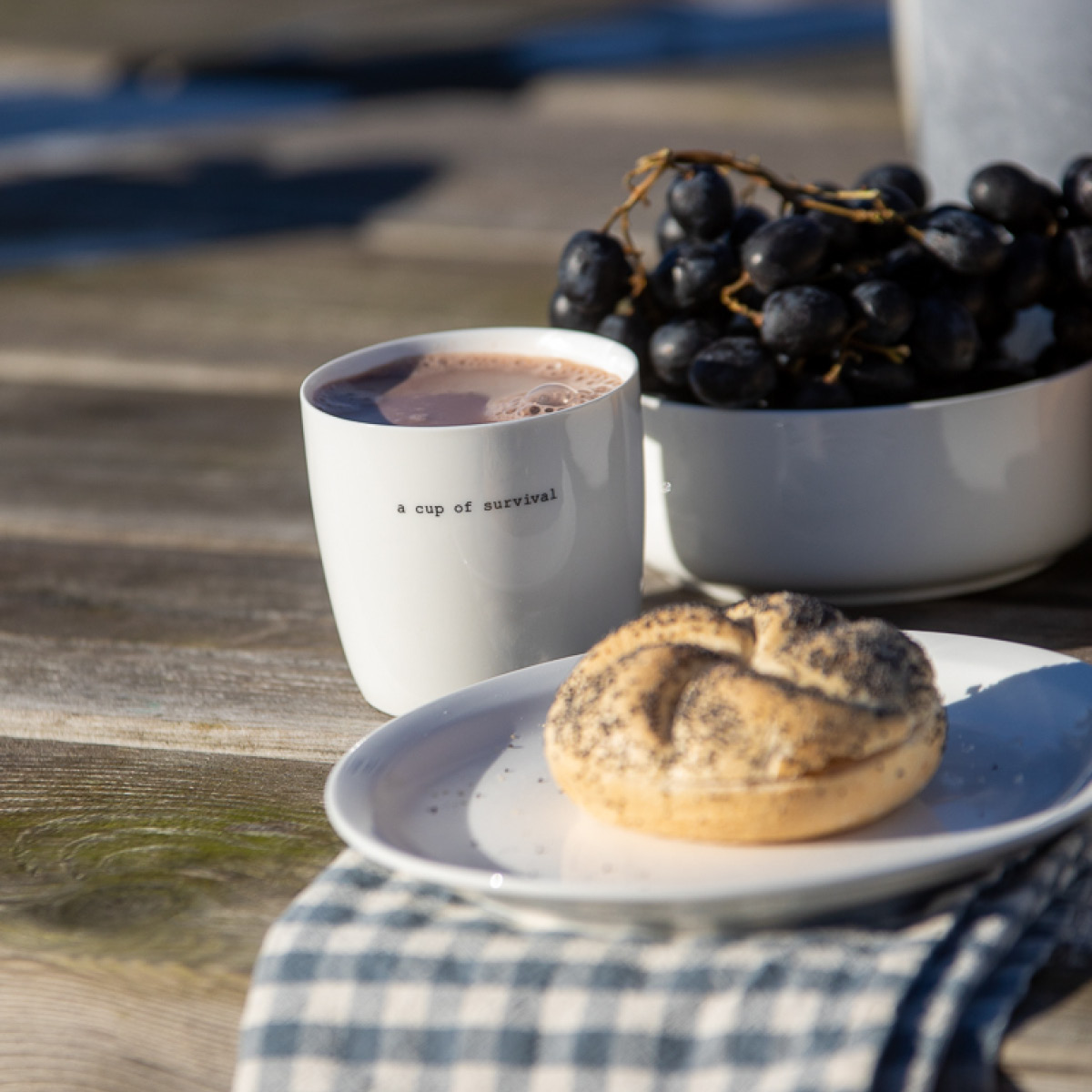 S&ouml;gne Mugg 30 cl A cup of survival Vit