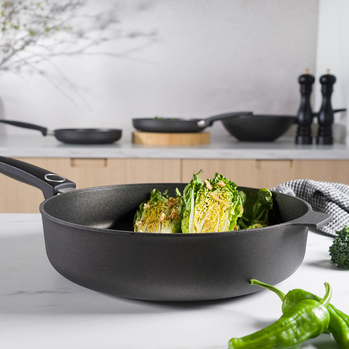 Titanium Induction Traktörpanna 28 cm