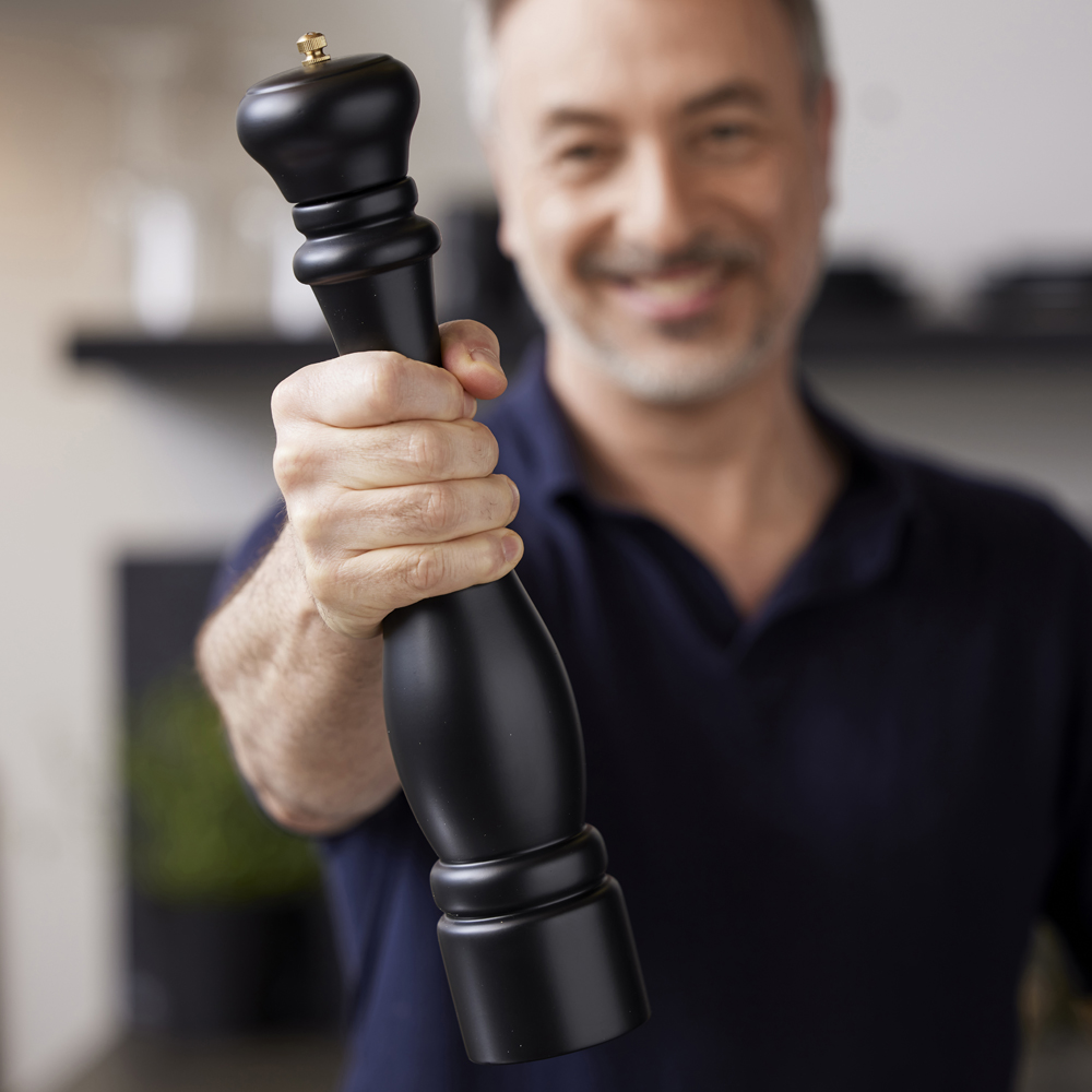 By Tareq Taylor Pepparkvarn Himalaya 40 cm Svart