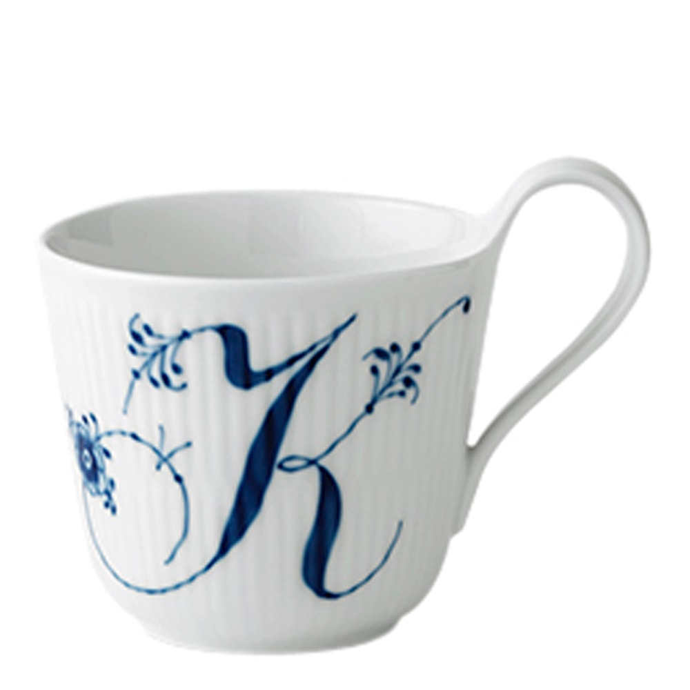 Blue Fluted Pl Alphabet Mugg 33 cl K