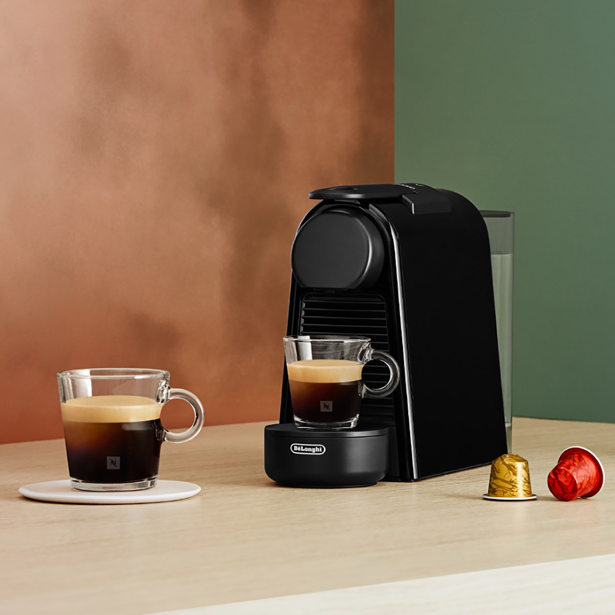 Nespresso Essenza Mini Kaffemaskin EN85 Svart