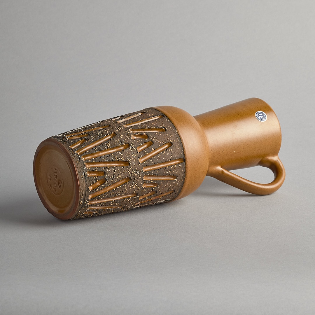 Mari Simmulson Kanna och skål