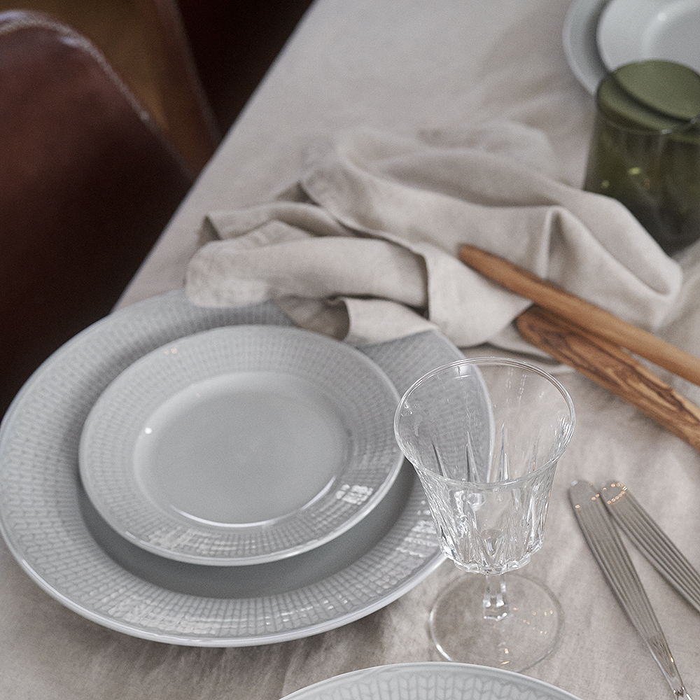 Swedish Grace Tallrik flat 27 cm Dimma