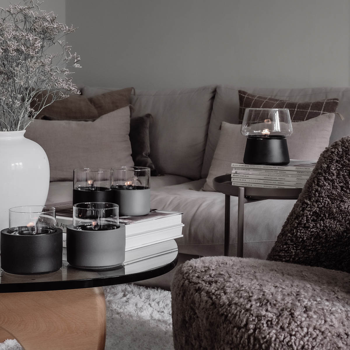 Lilly Lykta 12,4 cm Mörkgrå