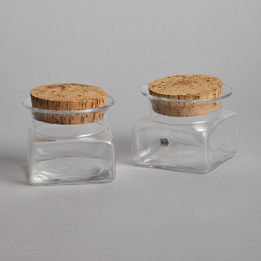 Glasburkar med korklock