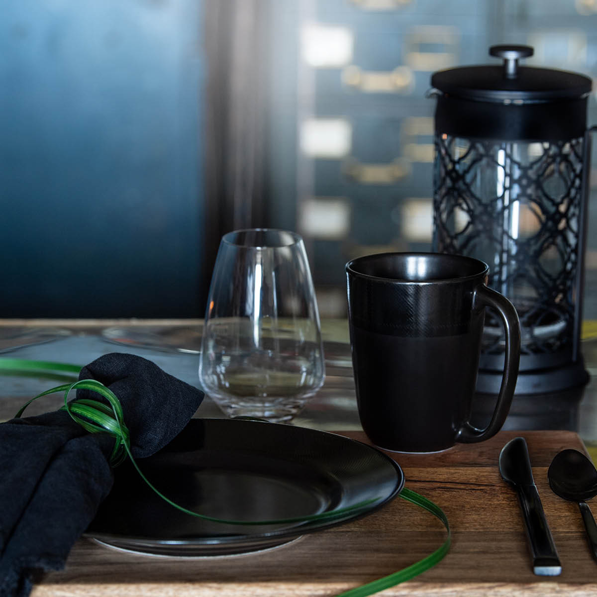 Noir Djup tallrik 23 cm Svart