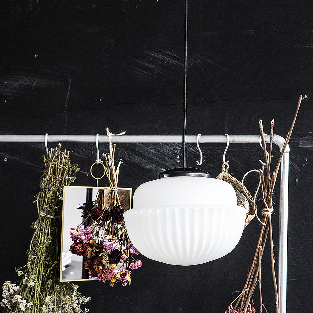 Acorn Taklampa 29x21,5 cm