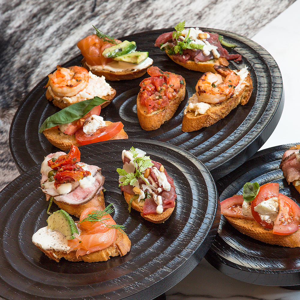 Displayfat Large 32 cm Svart