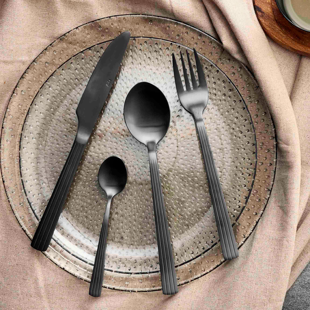 Raw Bestick 48 del set Mattsvart