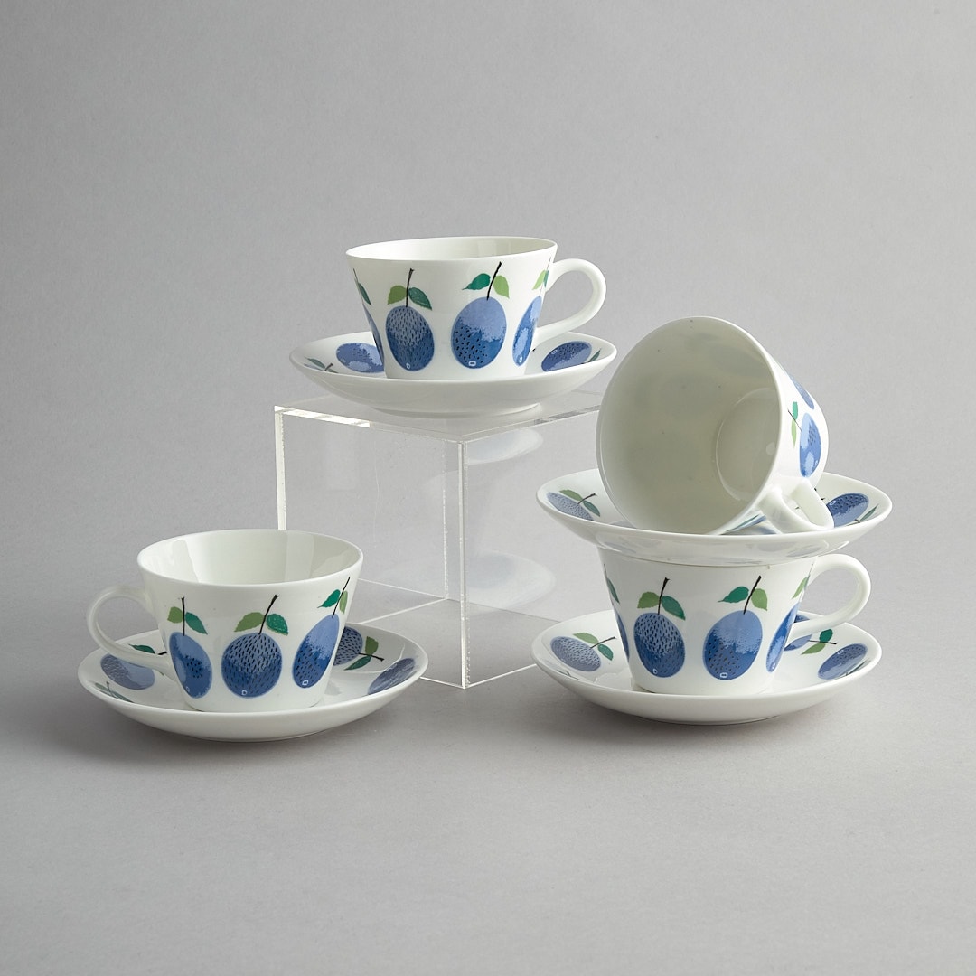 Prunus kaffekoppar med fat