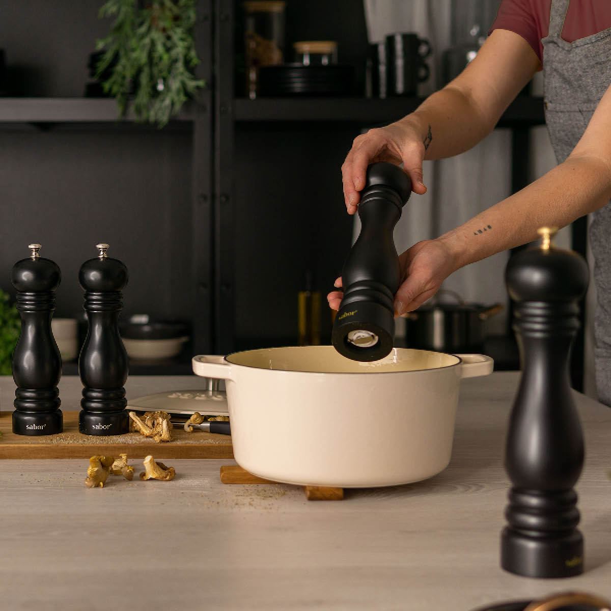 Saltkvarn 20 cm Matt Svart