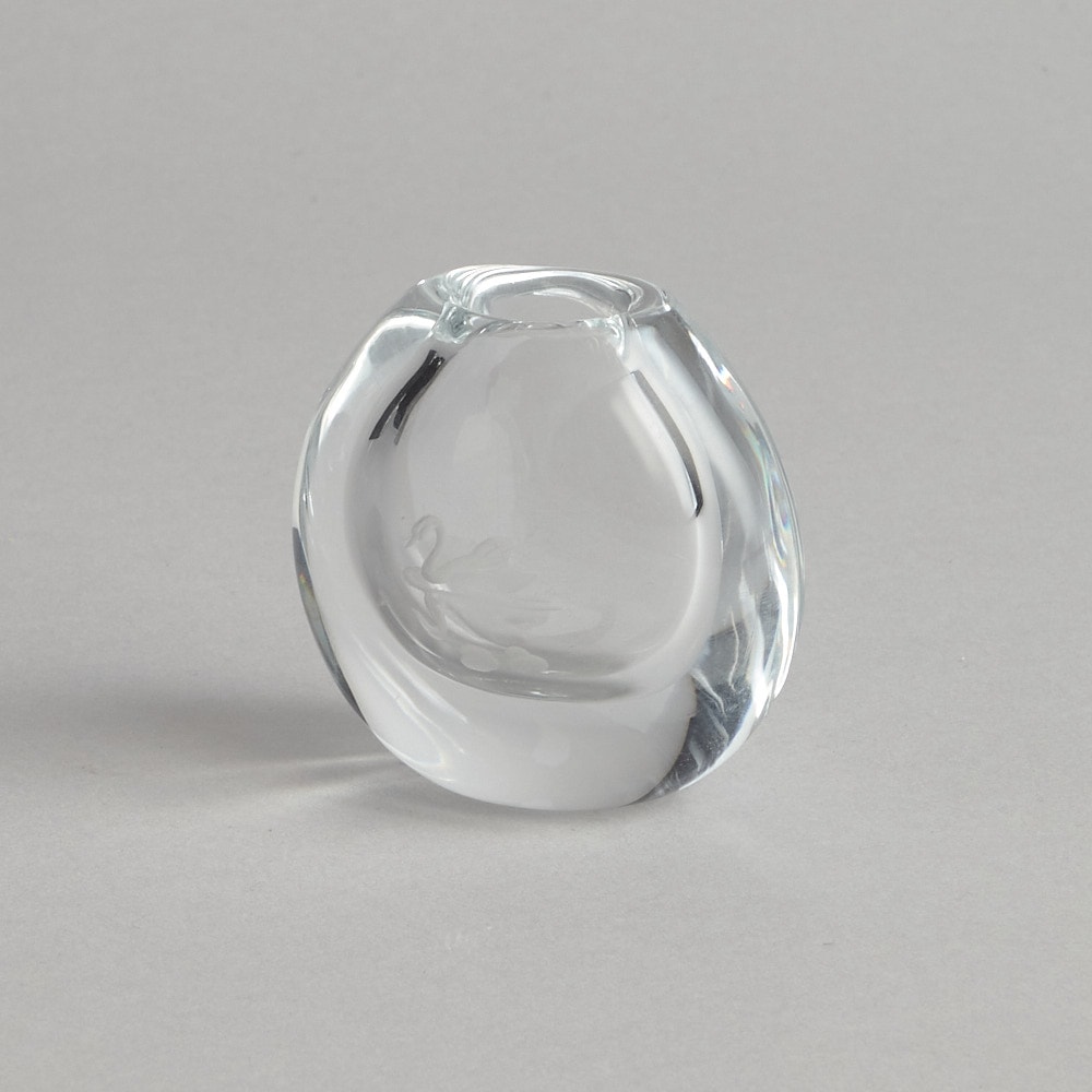 Miniatyr Vas med svanmotiv