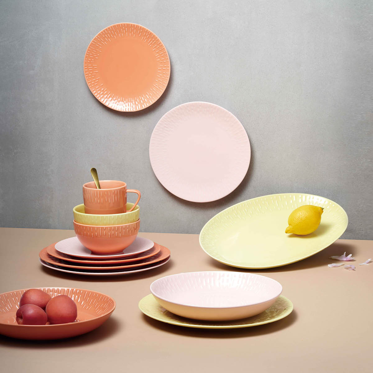 Confetti Tallrik 24 cm Rosa