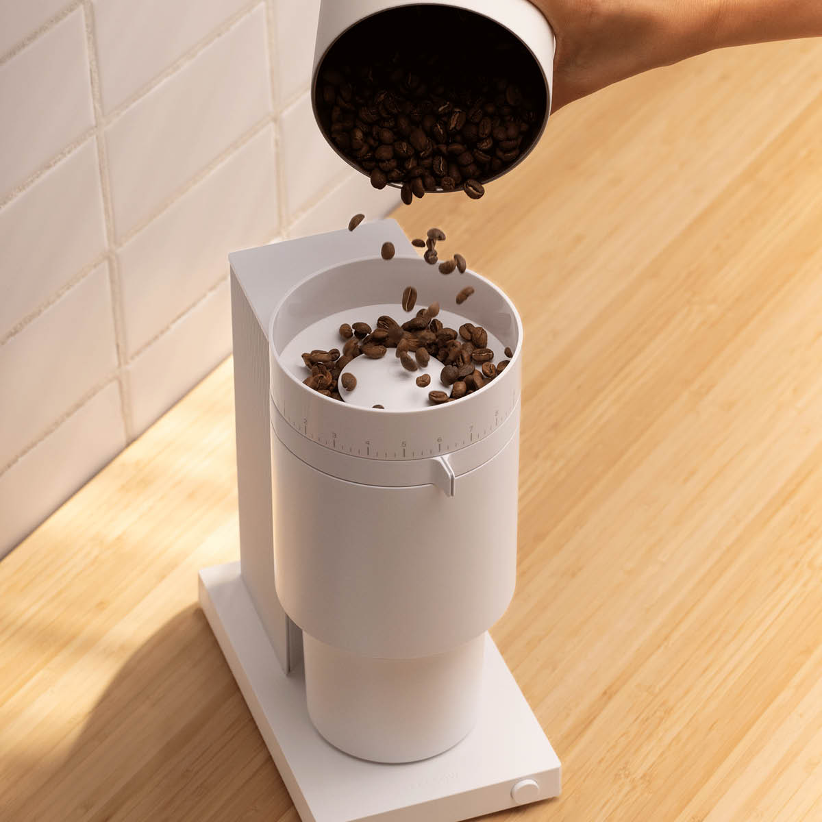 Opus Kaffekvarn Matt Vit