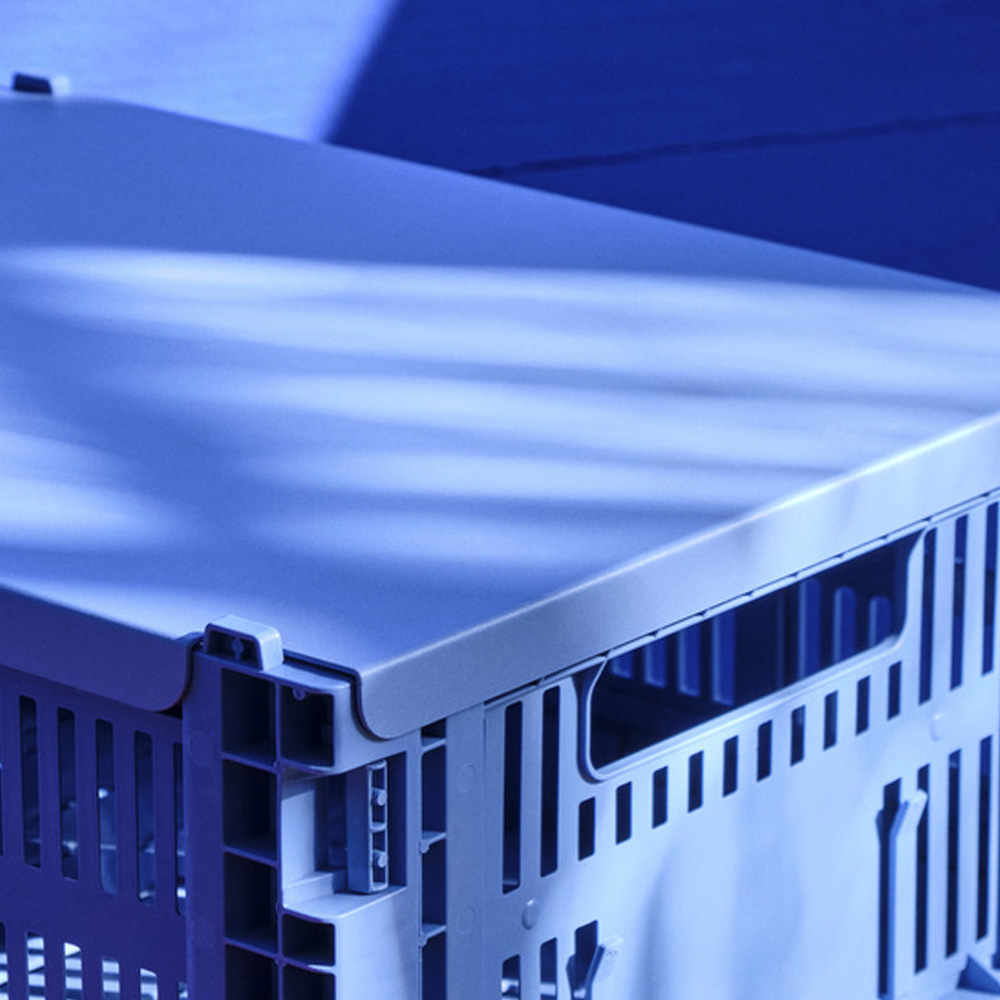 HAY Colour Crate Lock till förvaringslåda Medium Electric Blue