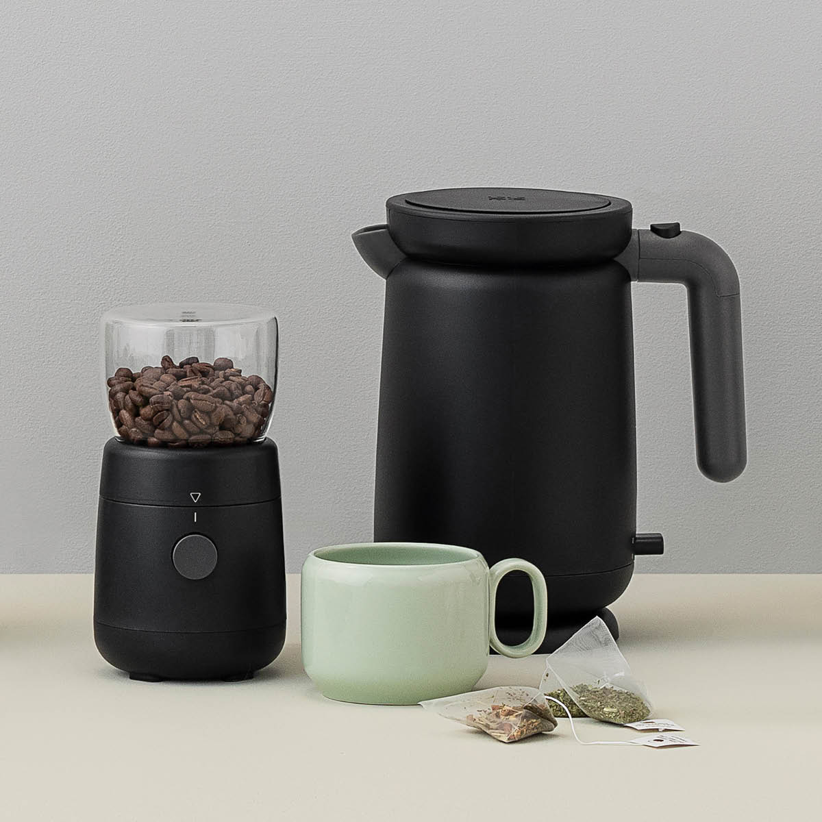 Foodie Vattenkokare 1 L Svart