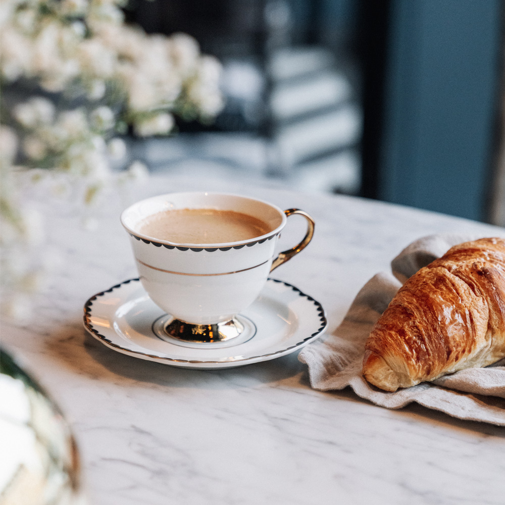 Kopp med Fat 22 cl Lignano Sabbiadoro Vit/Guld