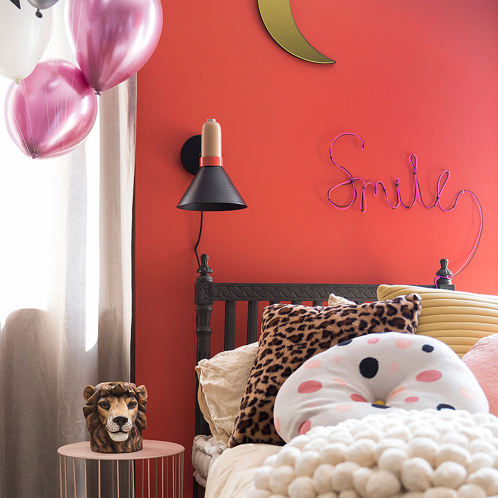 Yumi Vägglampa 20x36 cm