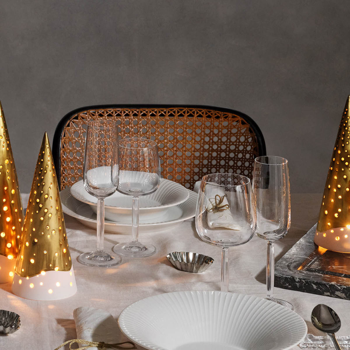 Hammersh?i Tallrik djup 26 cm Vit