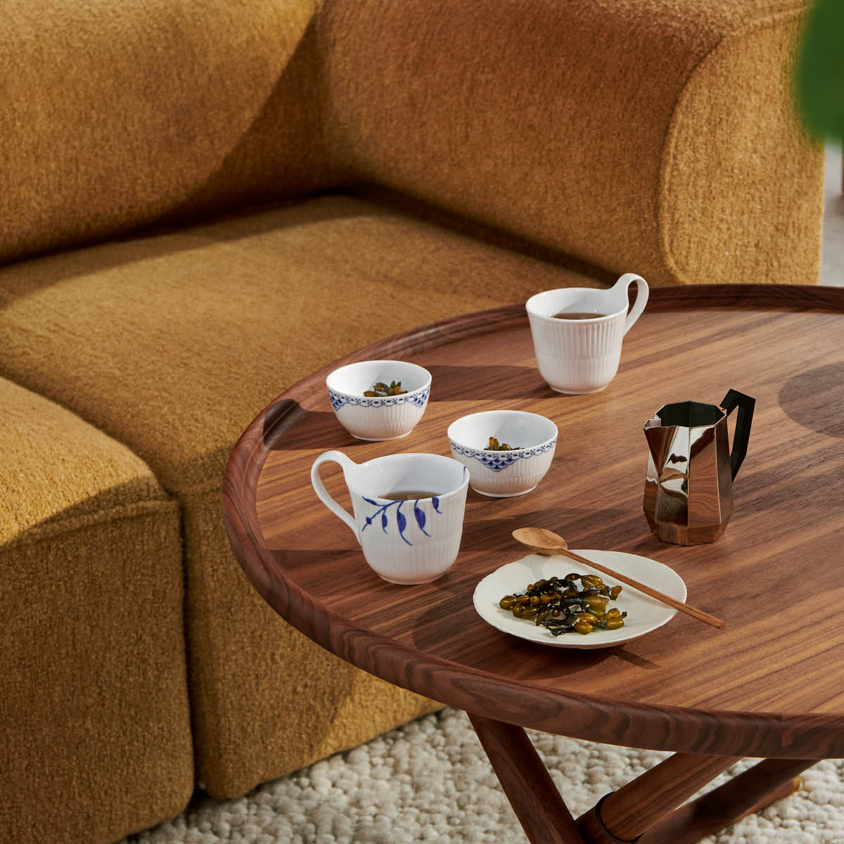 White Fluted Mugg Högt Handtag 25 cl