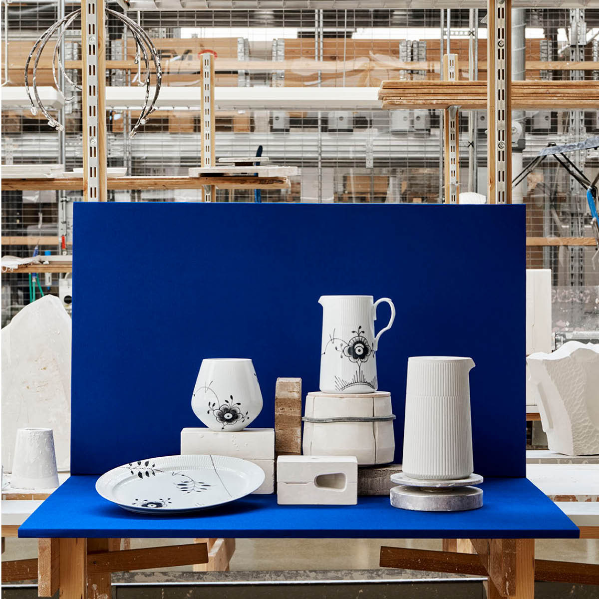 Black Fluted Mega Fat Oval 34 cm Dekor 2