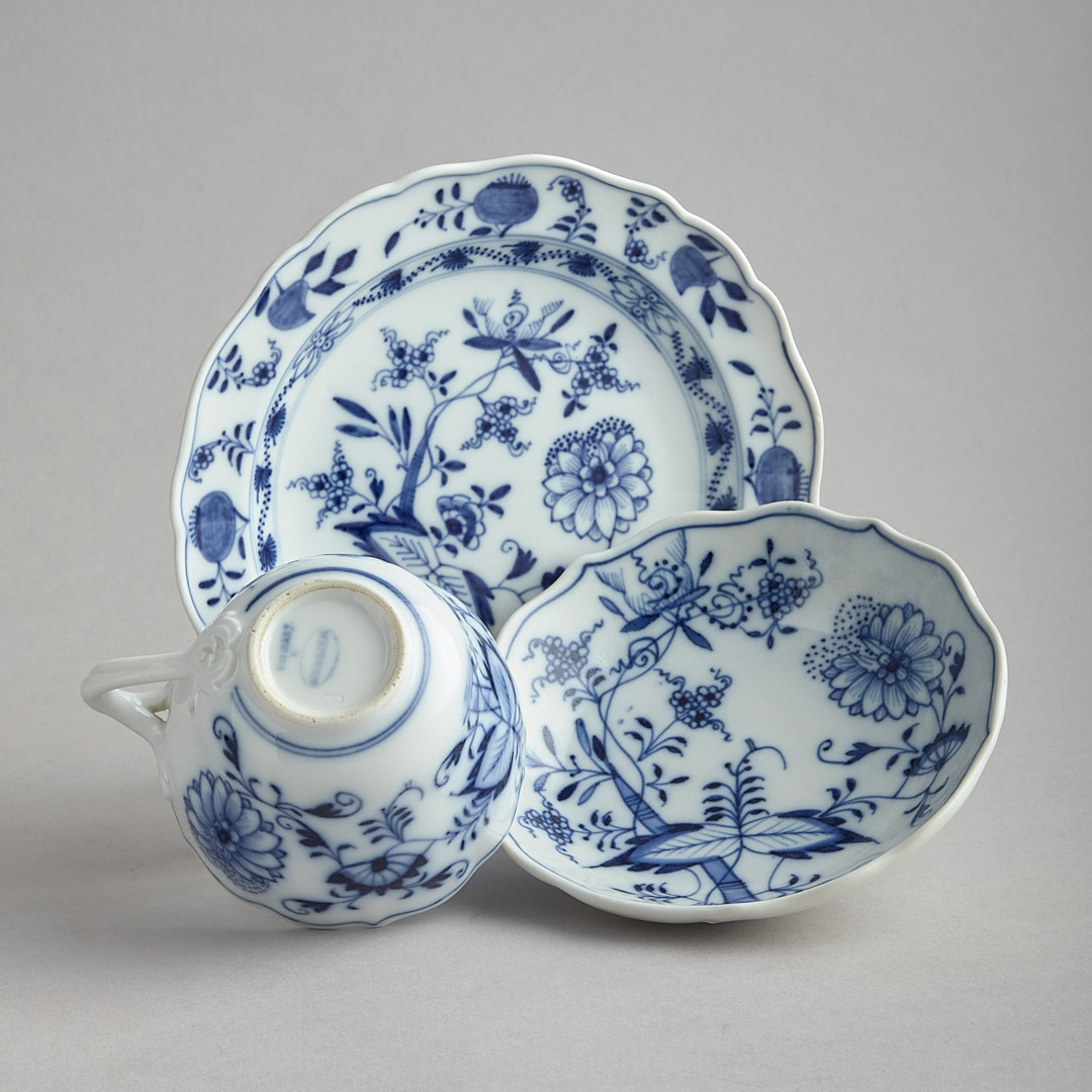 Meissen Kaffekopp med fat och assiett