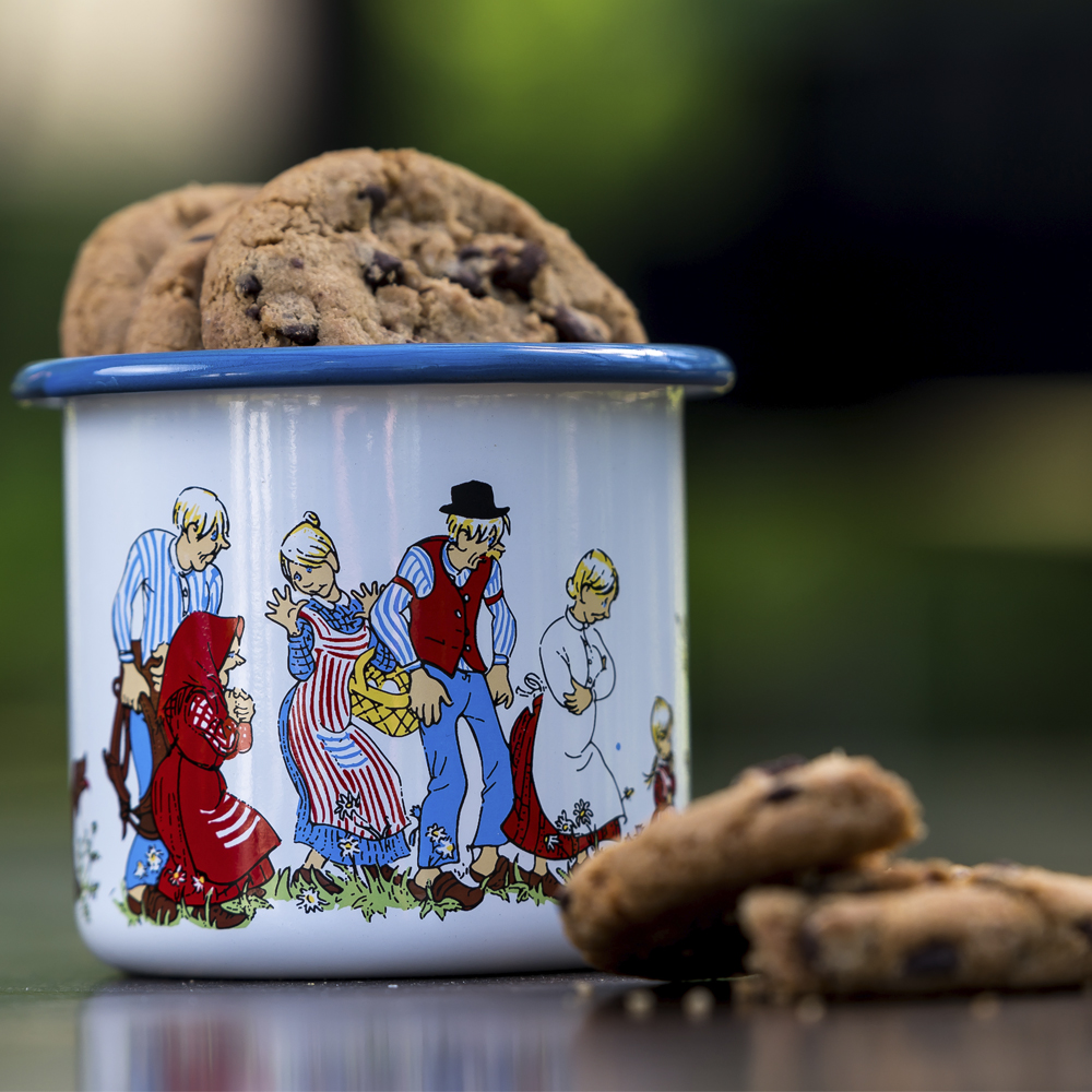 Emil i Lönneberga Emaljmugg Familjen 2,5 dl Vit