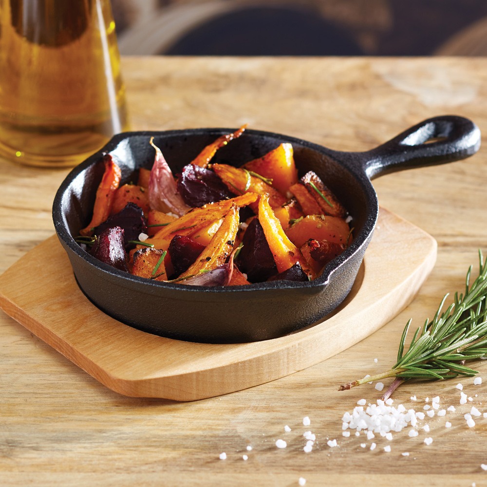 Gjutjärnspanna mini 20 cm med bräda