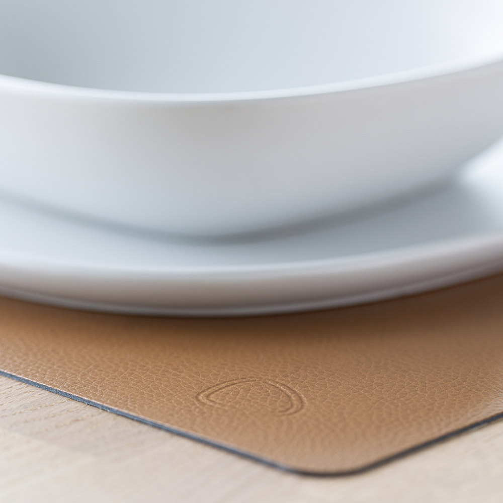 Leather Serene Square Bordstablett L 35x44 cm Nature