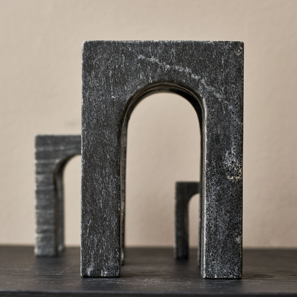 Arkis Skulptur Marmor 17 cm Svart