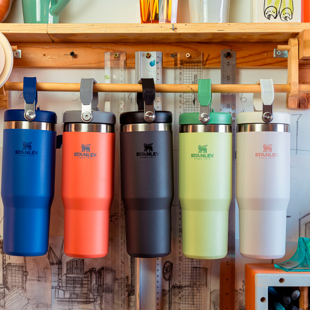 Iceflow Flip Straw Tumbler Termosflaska 0,89 L Rosa