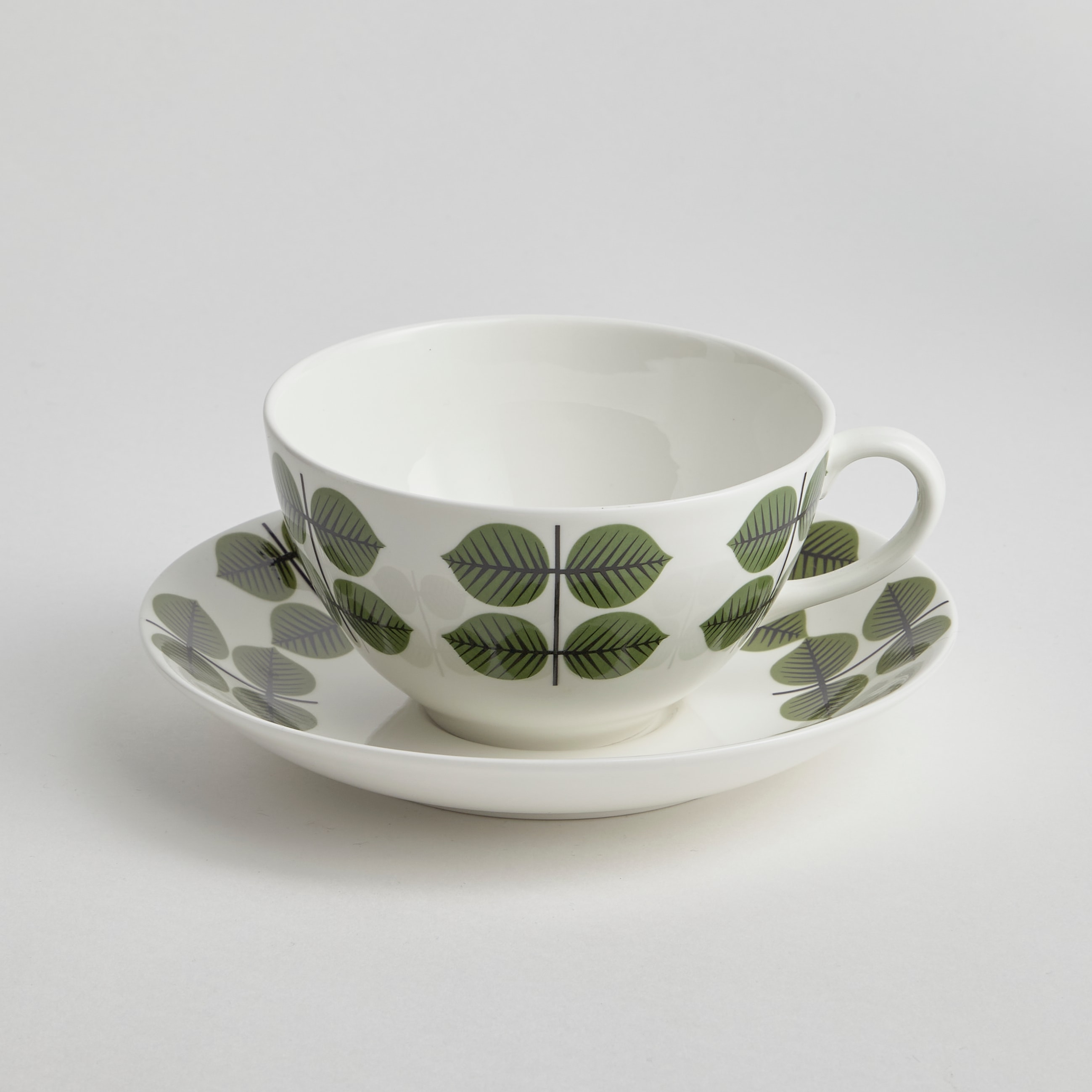 SÅLD Tekoppar med Fat "Berså" 2 st