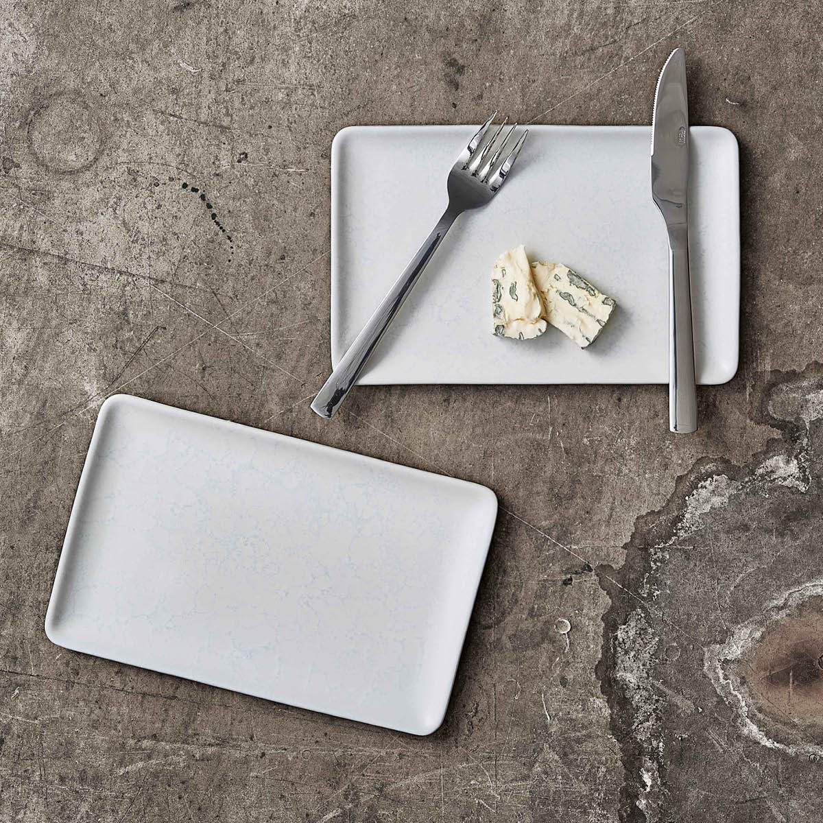 Raw Crafted Arctic White Tallrik 23x15 cm