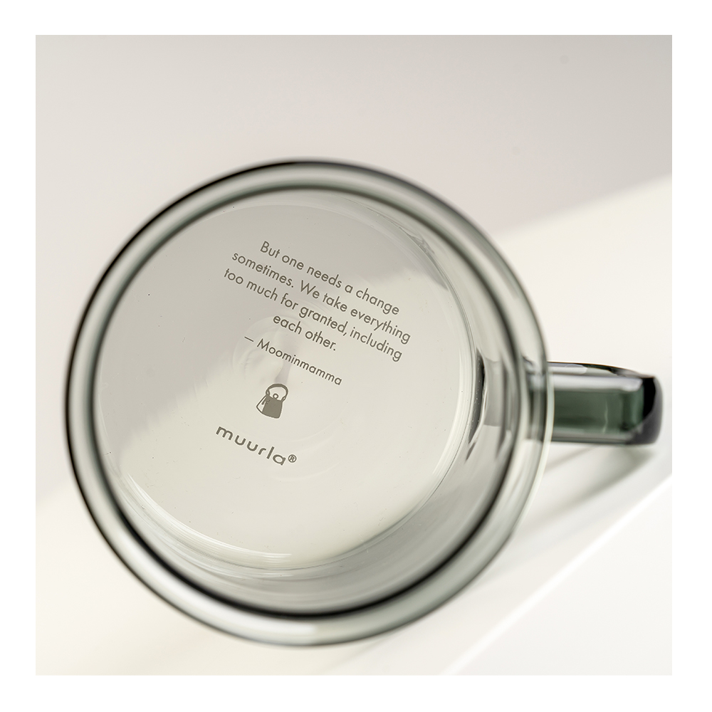 Mumin Glasmugg Muminmamman 35 cl Grå