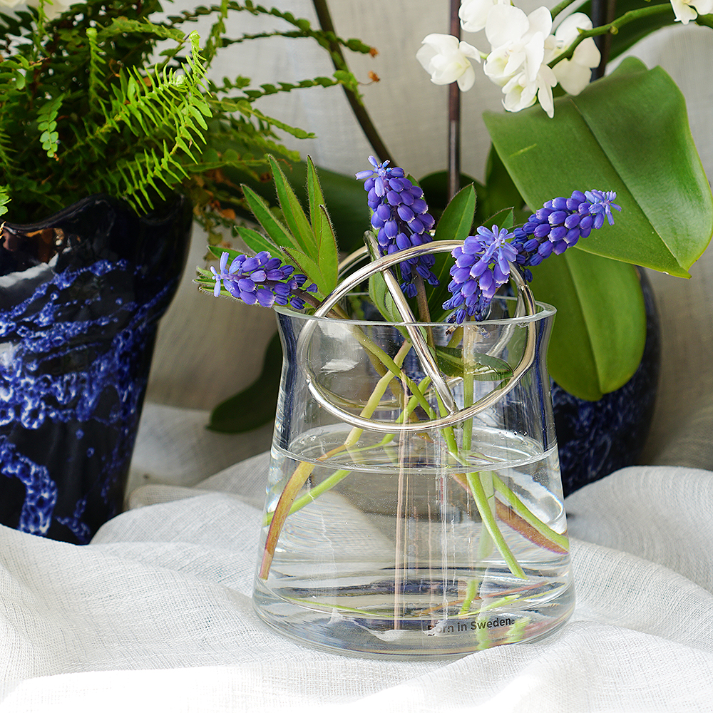 Sphere Vas Small Guld