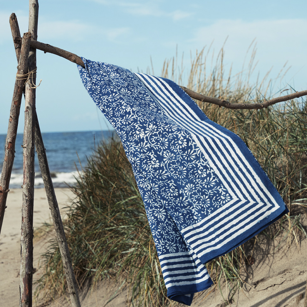 Indigo Bordsduk 150x230 cm Aster