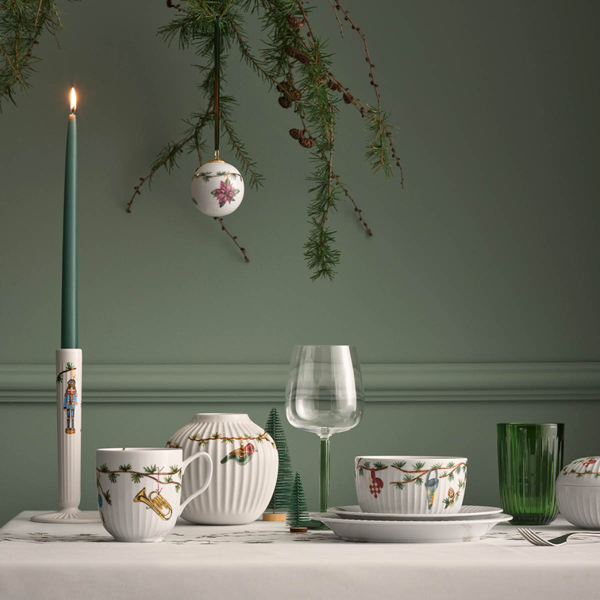 Hammersh?i Christmas Vas 13 cm Vit